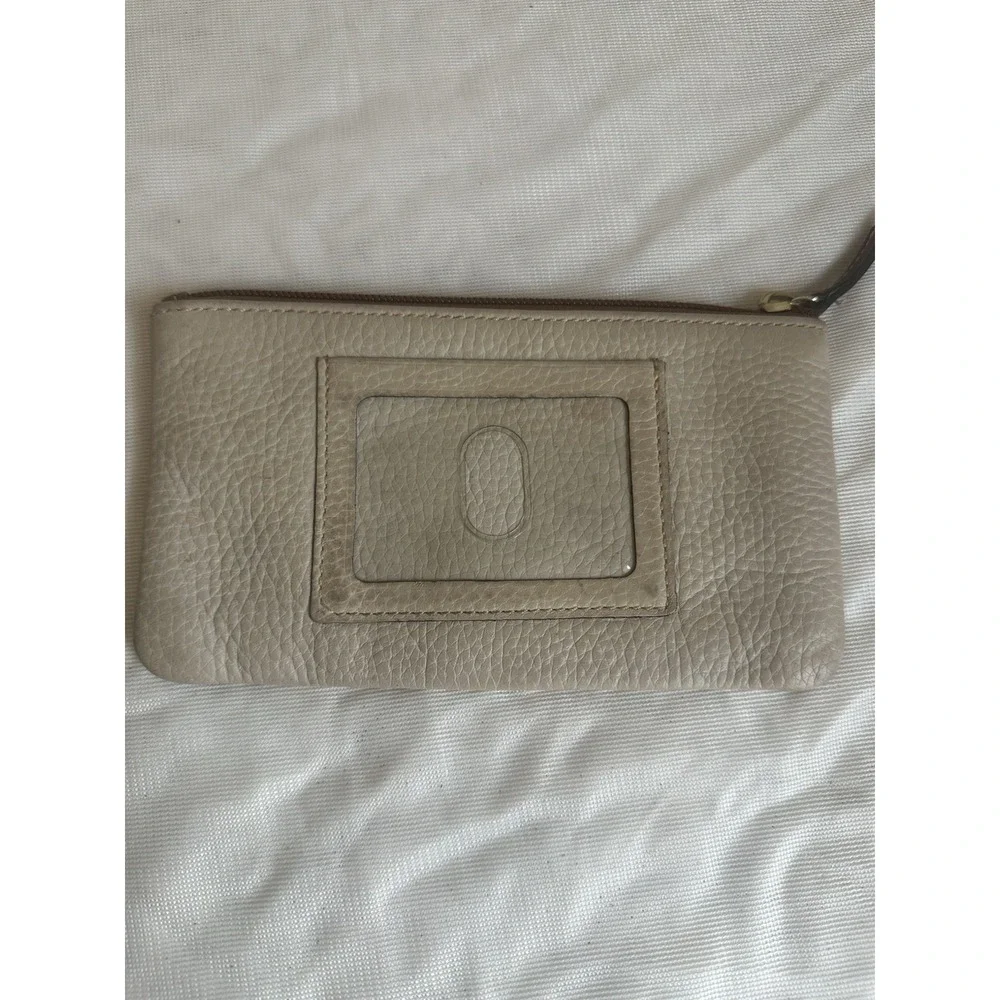 Dooney & Bourke Women's Wallet Beige Zip-Around Credit Card Logo Solid